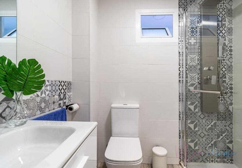 Apartamento 1 En Estadio Sevilla 6 Plazas Y Metro Exterior photo